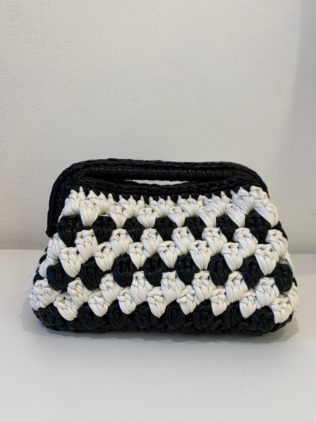 BLACK AND WHITE BAG