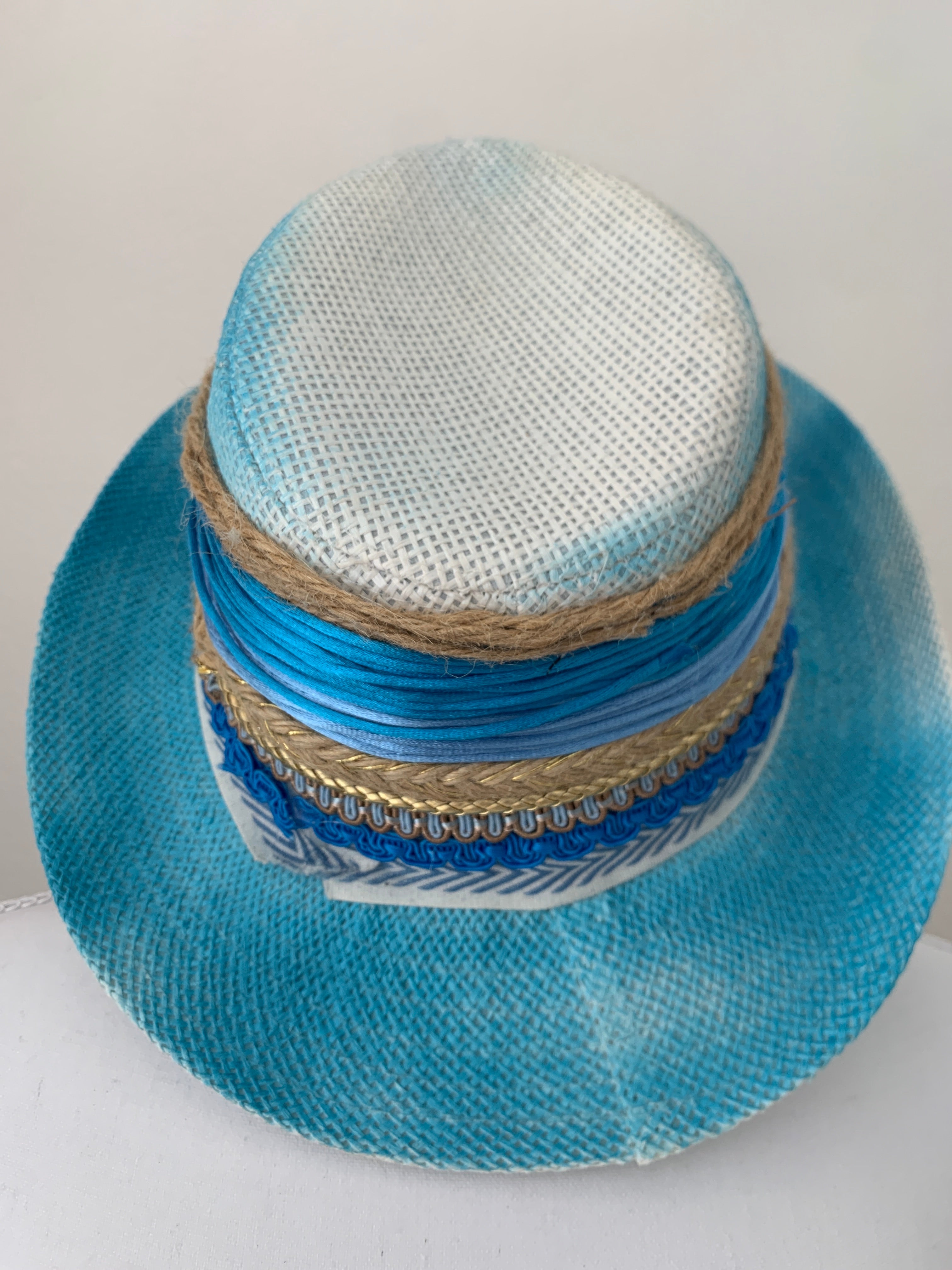 LUNA BLUE HAT